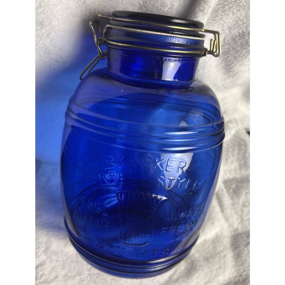 4 QT Cracker Barrel Style Cobalt Blue Canister With Bail Lid Closure